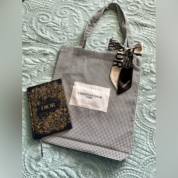 Christian Dior Bundle (Tote Bag, twilly and a notebook) - Picture 1 of 5